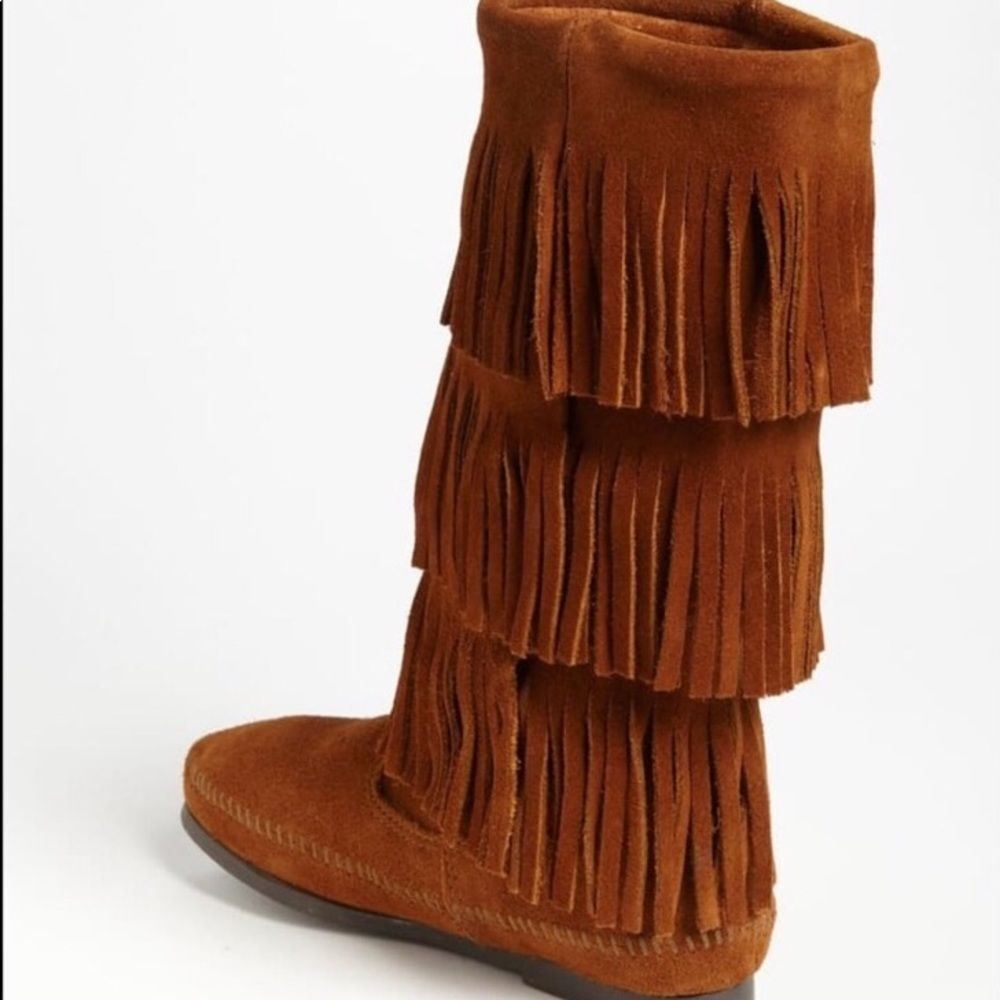 Minnetonka moccasin…worn once!!  ✨✨✨ - Picture 2 of 4
